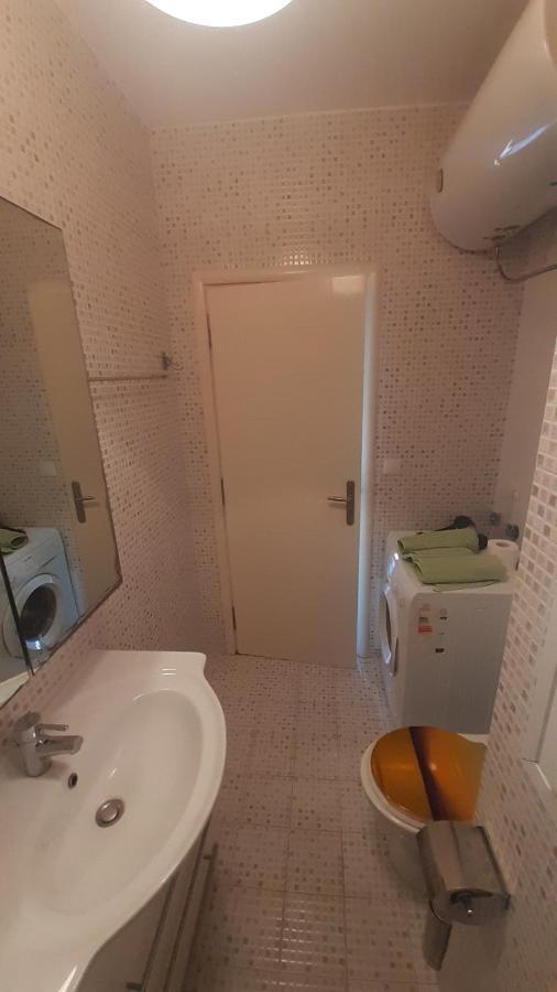 Villa Maria Louiza Near Airport Ártemida Kültér fotó
