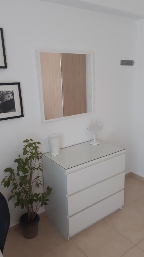 Villa Maria Louiza Near Airport Ártemida Kültér fotó