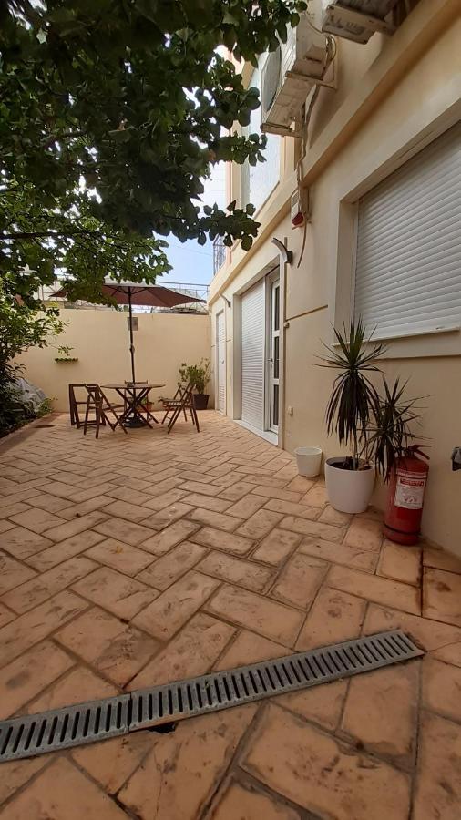 Villa Maria Louiza Near Airport Ártemida Kültér fotó