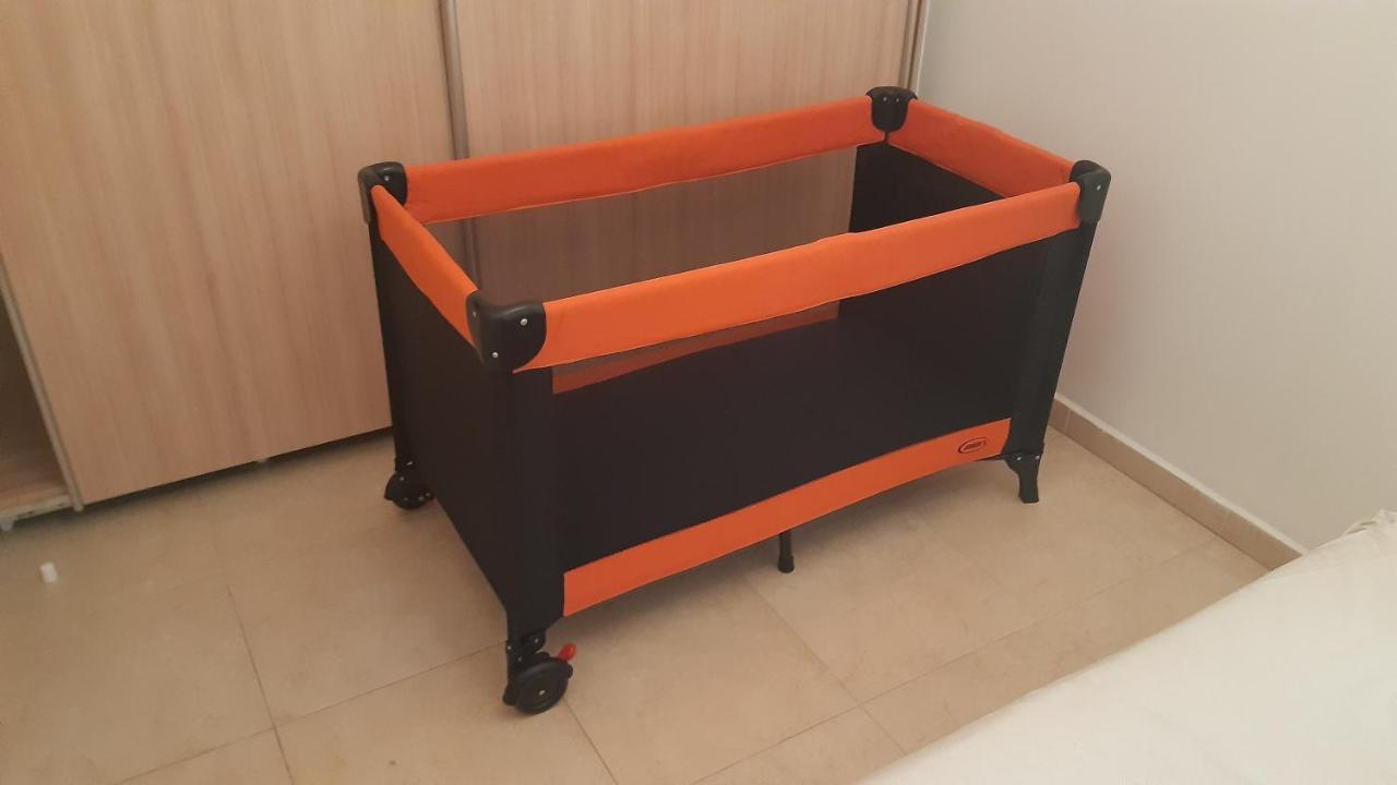 Villa Maria Louiza Near Airport Ártemida Kültér fotó