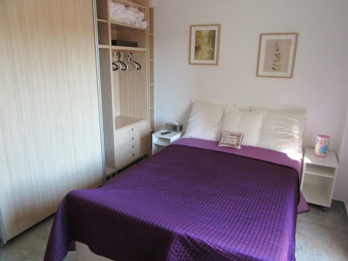 Villa Maria Louiza Near Airport Ártemida Kültér fotó