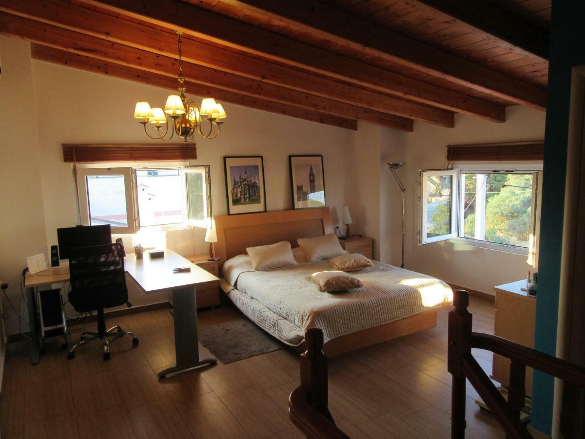 Villa Maria Louiza Near Airport Ártemida Kültér fotó