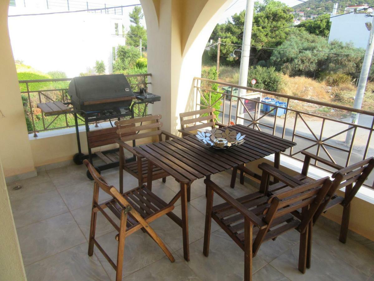 Villa Maria Louiza Near Airport Ártemida Kültér fotó