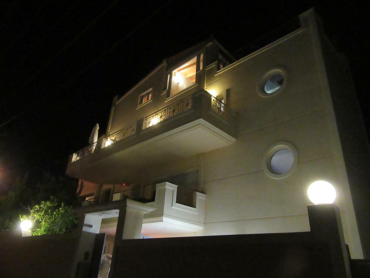 Villa Maria Louiza Near Airport Ártemida Kültér fotó